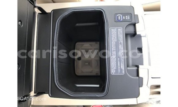 Buy Import Toyota Land Cruiser White Car in Import - Dubai in Benign Buy Import Toyota Land Cruiser White Car in Import - Dubai in Benign