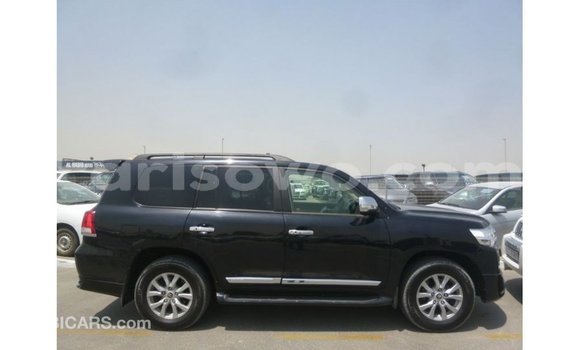 Sayi Imported Toyota Land Cruiser Black Mota in Import - Dubai a Benin Sayi Imported Toyota Land Cruiser Black Mota in Import - Dubai a Benin