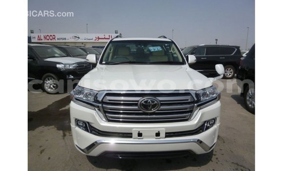 Buy Import Toyota Land Cruiser White Car in Import - Dubai in Benign Buy Import Toyota Land Cruiser White Car in Import - Dubai in Benign