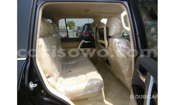 Acheter Import Voiture Toyota Land Cruiser Noir à Import - Dubai, Benin Acheter Import Voiture Toyota Land Cruiser Noir à Import - Dubai, Benin