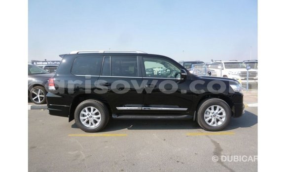 Sayi Imported Toyota Land Cruiser Black Mota in Import - Dubai a Benin Sayi Imported Toyota Land Cruiser Black Mota in Import - Dubai a Benin