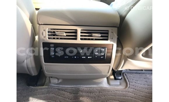 Ra Imported Toyota Land Cruiser funfun Ọkọ̀ in Import - Dubai ni Benin Ra Imported Toyota Land Cruiser funfun Ọkọ̀ in Import - Dubai ni Benin
