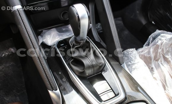 Sayi Imported Renault Koleos White Mota in Import - Dubai a Benin Sayi Imported Renault Koleos White Mota in Import - Dubai a Benin