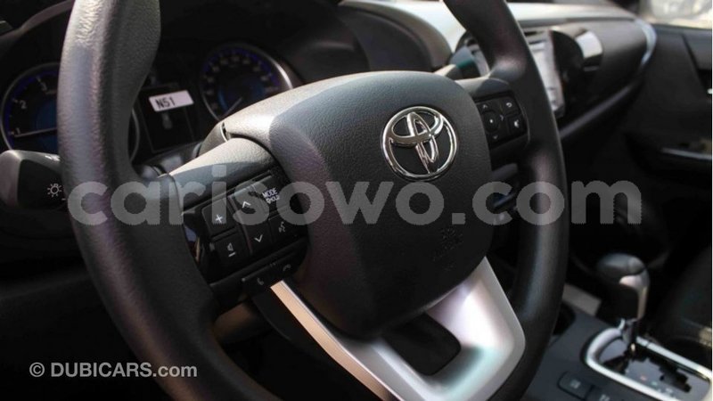Big with watermark toyota hilux benign import dubai 7671