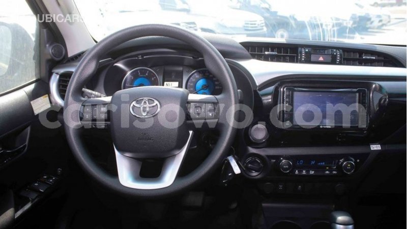 Big with watermark toyota hilux benign import dubai 7671