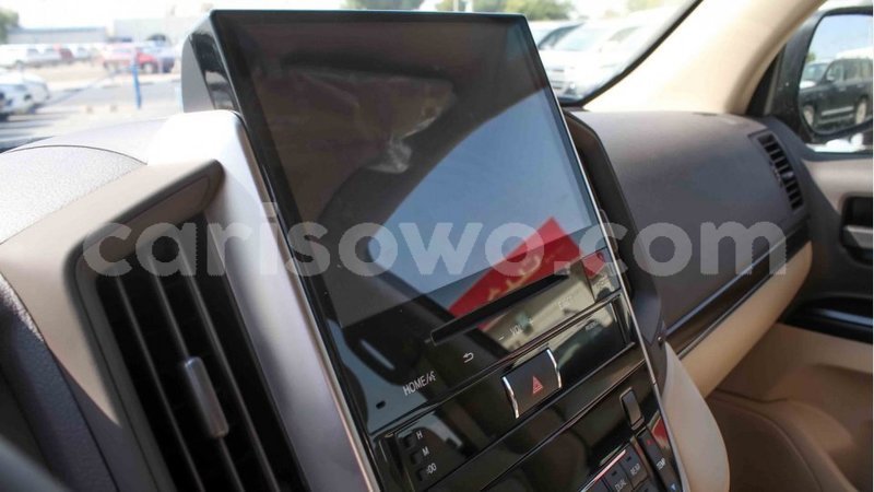 Big with watermark toyota land cruiser benign import dubai 7681