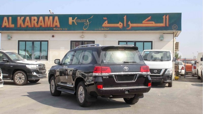 Big with watermark toyota land cruiser benign import dubai 7681