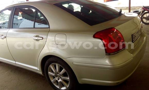 Acheter Occasion Voiture Toyota Avensis Blanc à Cotonou, Benin Acheter Occasion Voiture Toyota Avensis Blanc à Cotonou, Benin