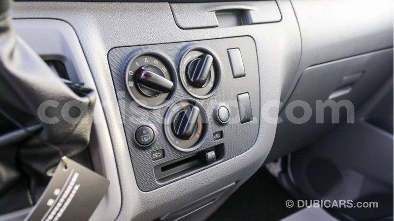 Big with watermark nissan urvan benign import dubai 7686