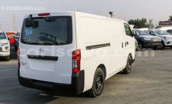 Sayi Imported Nissan Urvan White Mota in Import - Dubai a Benin Sayi Imported Nissan Urvan White Mota in Import - Dubai a Benin