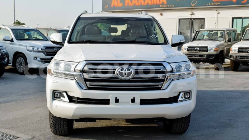 Big with watermark toyota land cruiser benign import dubai 7687