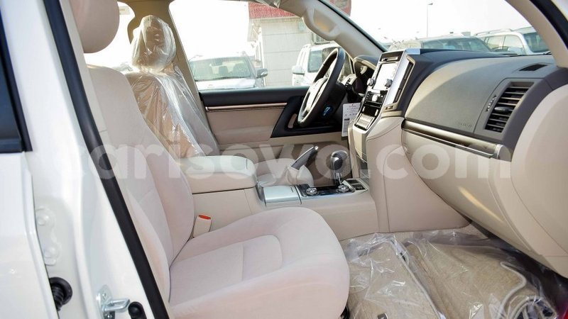 Big with watermark toyota land cruiser benign import dubai 7687