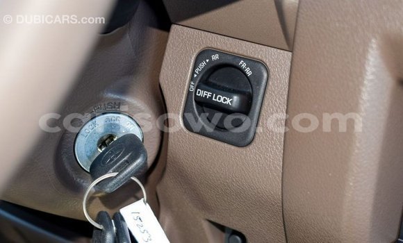 Buy Import Toyota Land Cruiser Beige Car in Import - Dubai in Benign Buy Import Toyota Land Cruiser Beige Car in Import - Dubai in Benign