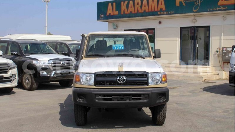 Big with watermark toyota land cruiser benign import dubai 7690
