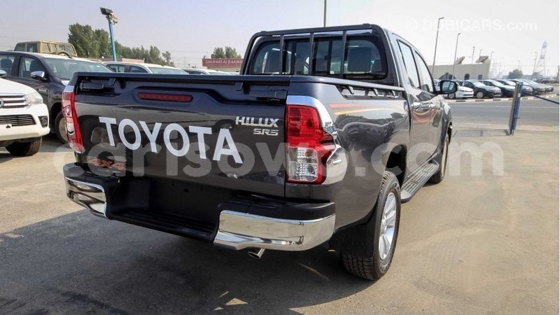 Big with watermark toyota hilux benign import dubai 7693