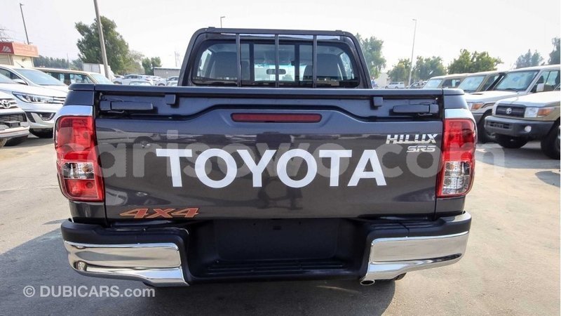 Big with watermark toyota hilux benign import dubai 7693