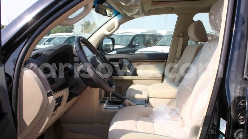 Big with watermark toyota land cruiser benign import dubai 7696