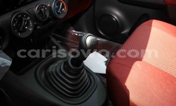 Sayi Imported Toyota Hilux Sauran Mota in Import - Dubai a Benin Sayi Imported Toyota Hilux Sauran Mota in Import - Dubai a Benin