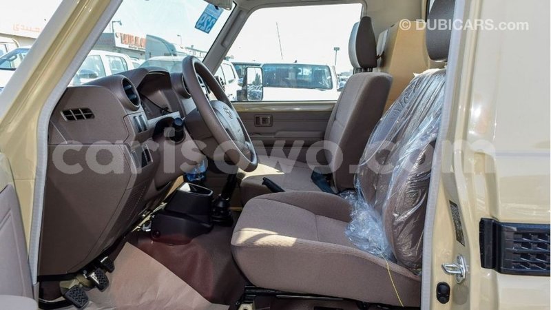 Big with watermark toyota land cruiser benin import dubai 7699
