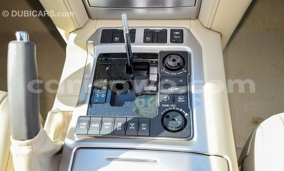 Buy Import Toyota Land Cruiser White Car in Import - Dubai in Benign Buy Import Toyota Land Cruiser White Car in Import - Dubai in Benign