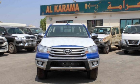 Sayi Imported Toyota Hilux Blue Mota in Import - Dubai a Benin Sayi Imported Toyota Hilux Blue Mota in Import - Dubai a Benin