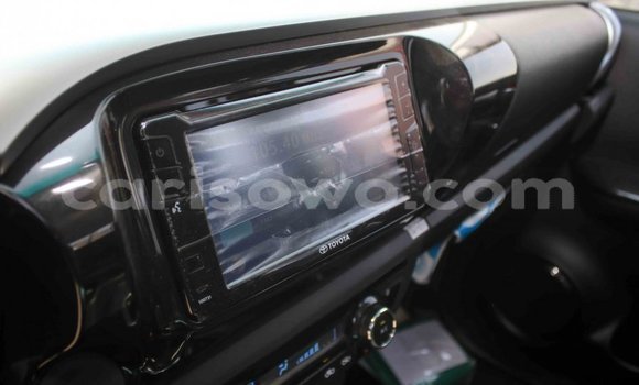 Sayi Imported Toyota Hilux Blue Mota in Import - Dubai a Benin Sayi Imported Toyota Hilux Blue Mota in Import - Dubai a Benin