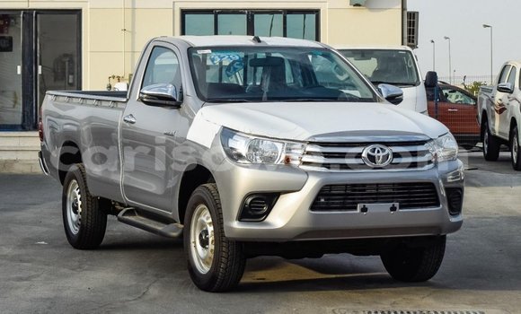 Sayi Imported Toyota Hilux Sauran Mota in Import - Dubai a Benin Sayi Imported Toyota Hilux Sauran Mota in Import - Dubai a Benin