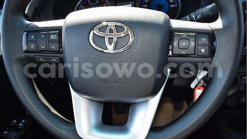 Big with watermark toyota hilux benin import dubai 7704