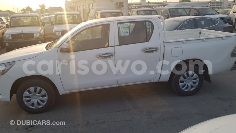 Big with watermark toyota hilux benign import dubai 7705