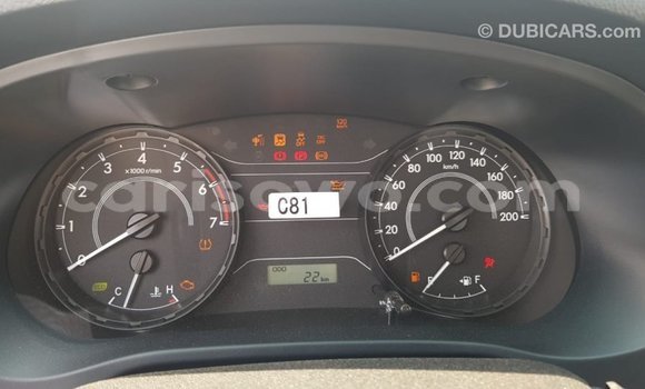 Sayi Imported Toyota Hilux White Mota in Import - Dubai a Benin Sayi Imported Toyota Hilux White Mota in Import - Dubai a Benin