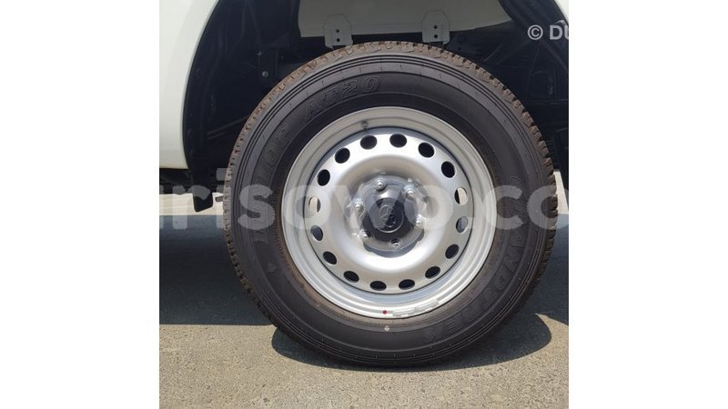 Big with watermark toyota hilux benign import dubai 7708