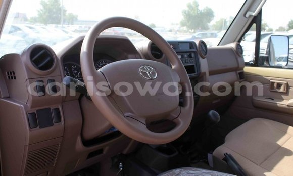 Buy Import Toyota Land Cruiser Beige Car in Import - Dubai in Benign Buy Import Toyota Land Cruiser Beige Car in Import - Dubai in Benign