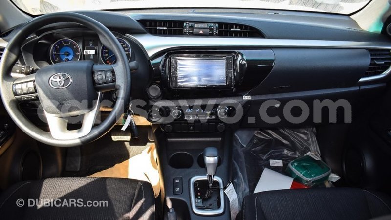 Big with watermark toyota hilux benign import dubai 7714