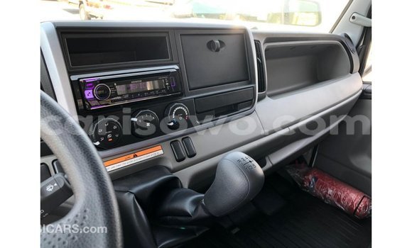 Ra Imported Mitsubishi Carisma funfun Ọkọ̀ in Import - Dubai ni Benin Ra Imported Mitsubishi Carisma funfun Ọkọ̀ in Import - Dubai ni Benin