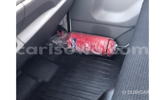 Ra Imported Mitsubishi Carisma funfun Ọkọ̀ in Import - Dubai ni Benin Ra Imported Mitsubishi Carisma funfun Ọkọ̀ in Import - Dubai ni Benin