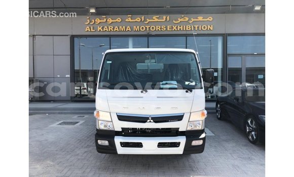 Sayi Imported Mitsubishi Carisma White Mota in Import - Dubai a Benin Sayi Imported Mitsubishi Carisma White Mota in Import - Dubai a Benin