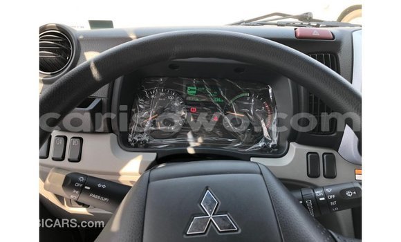 Sayi Imported Mitsubishi Carisma White Mota in Import - Dubai a Benin Sayi Imported Mitsubishi Carisma White Mota in Import - Dubai a Benin