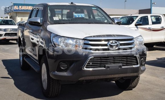 Sayi Imported Toyota Hilux Sauran Mota in Import - Dubai a Benin Sayi Imported Toyota Hilux Sauran Mota in Import - Dubai a Benin