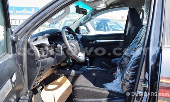 Sayi Imported Toyota Hilux Sauran Mota in Import - Dubai a Benin Sayi Imported Toyota Hilux Sauran Mota in Import - Dubai a Benin