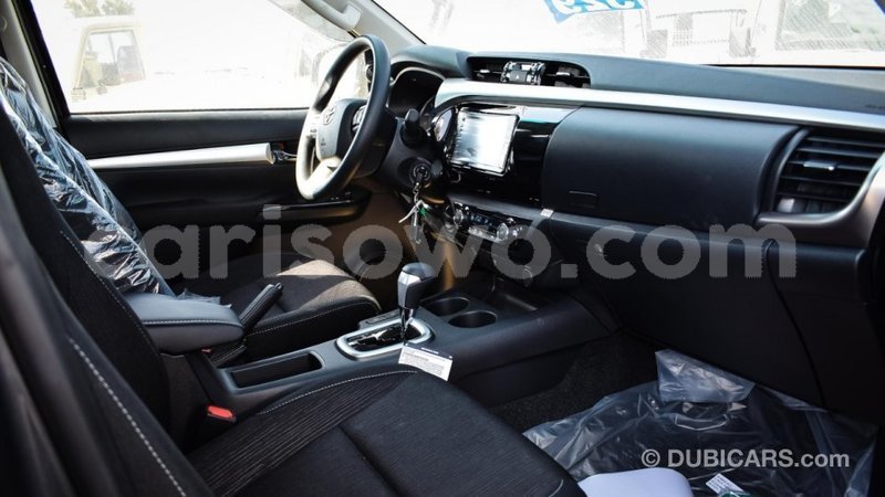 Big with watermark toyota hilux benin import dubai 7719