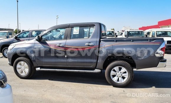 Sayi Imported Toyota Hilux Sauran Mota in Import - Dubai a Benin Sayi Imported Toyota Hilux Sauran Mota in Import - Dubai a Benin