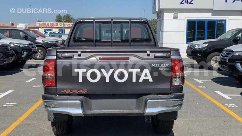 Big with watermark toyota hilux benin import dubai 7724