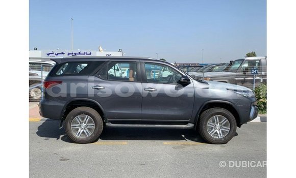 Acheter Import Voiture Toyota Fortuner Autre à Import - Dubai, Benin Acheter Import Voiture Toyota Fortuner Autre à Import - Dubai, Benin