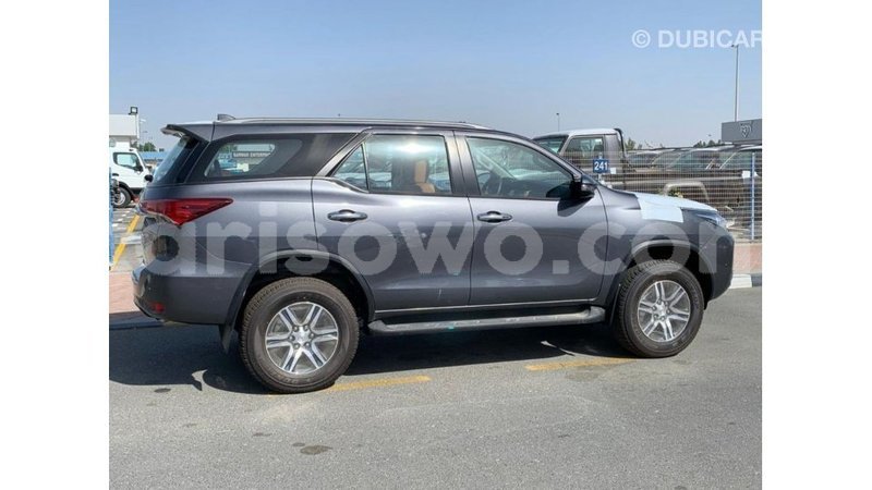 Big with watermark toyota fortuner benin import dubai 7727