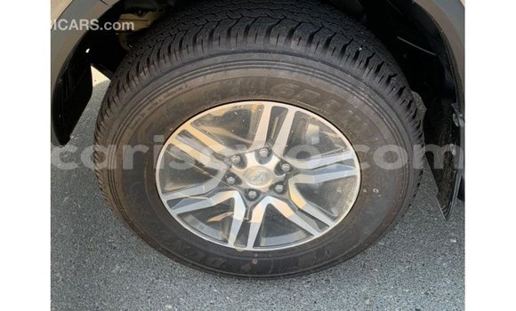Acheter Import Voiture Toyota Fortuner Autre à Import - Dubai, Benin Acheter Import Voiture Toyota Fortuner Autre à Import - Dubai, Benin