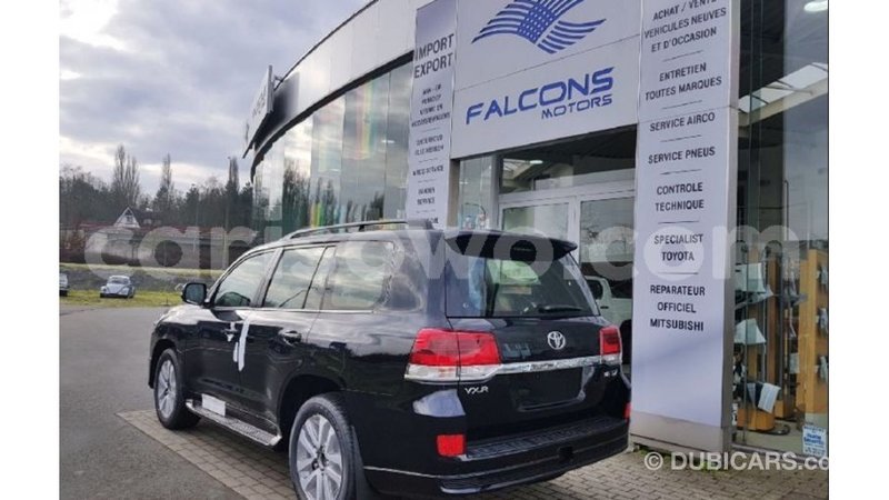 Big with watermark toyota land cruiser benign import dubai 7729