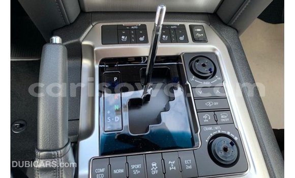 Acheter Import Voiture Toyota Land Cruiser Noir à Import - Dubai, Benin Acheter Import Voiture Toyota Land Cruiser Noir à Import - Dubai, Benin