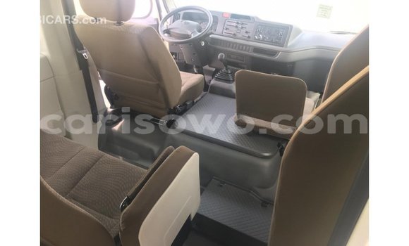Sayi Imported Toyota Coaster White Babbar mota in Import - Dubai a Benin Sayi Imported Toyota Coaster White Babbar mota in Import - Dubai a Benin