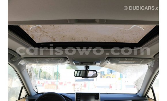 Sayi Imported Toyota HiAce White Babbar mota in Import - Dubai a Benin Sayi Imported Toyota HiAce White Babbar mota in Import - Dubai a Benin