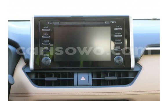 Sayi Imported Toyota HiAce White Babbar mota in Import - Dubai a Benin Sayi Imported Toyota HiAce White Babbar mota in Import - Dubai a Benin